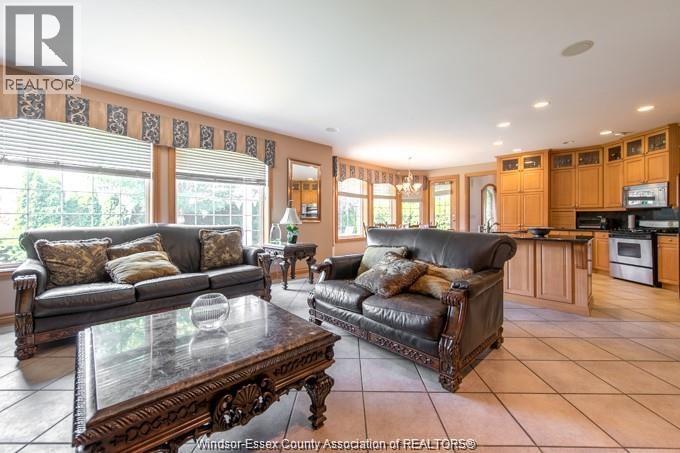 303 Shoreview Circle, Windsor, Ontario  N8P 1M7 - Photo 7 - 25027952