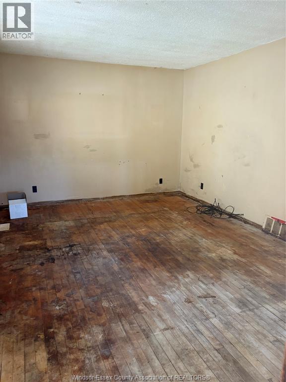 1327 Tourangeau, Windsor, Ontario  N8Y 4J1 - Photo 4 - 25027935