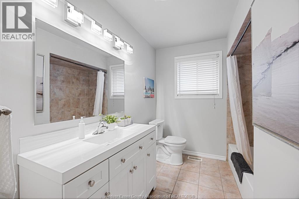 12218 Baillargeon, Tecumseh, Ontario N8N 4A7 - Photo 8 - 25027882