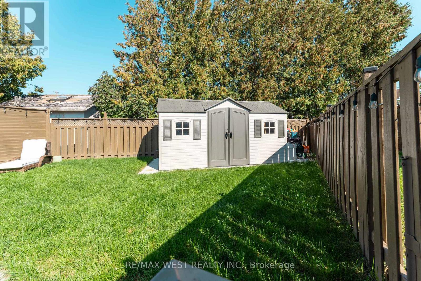 70 Wheatsheaf Crescent, Toronto, Ontario  M3N 1P6 - Photo 31 - W12506628