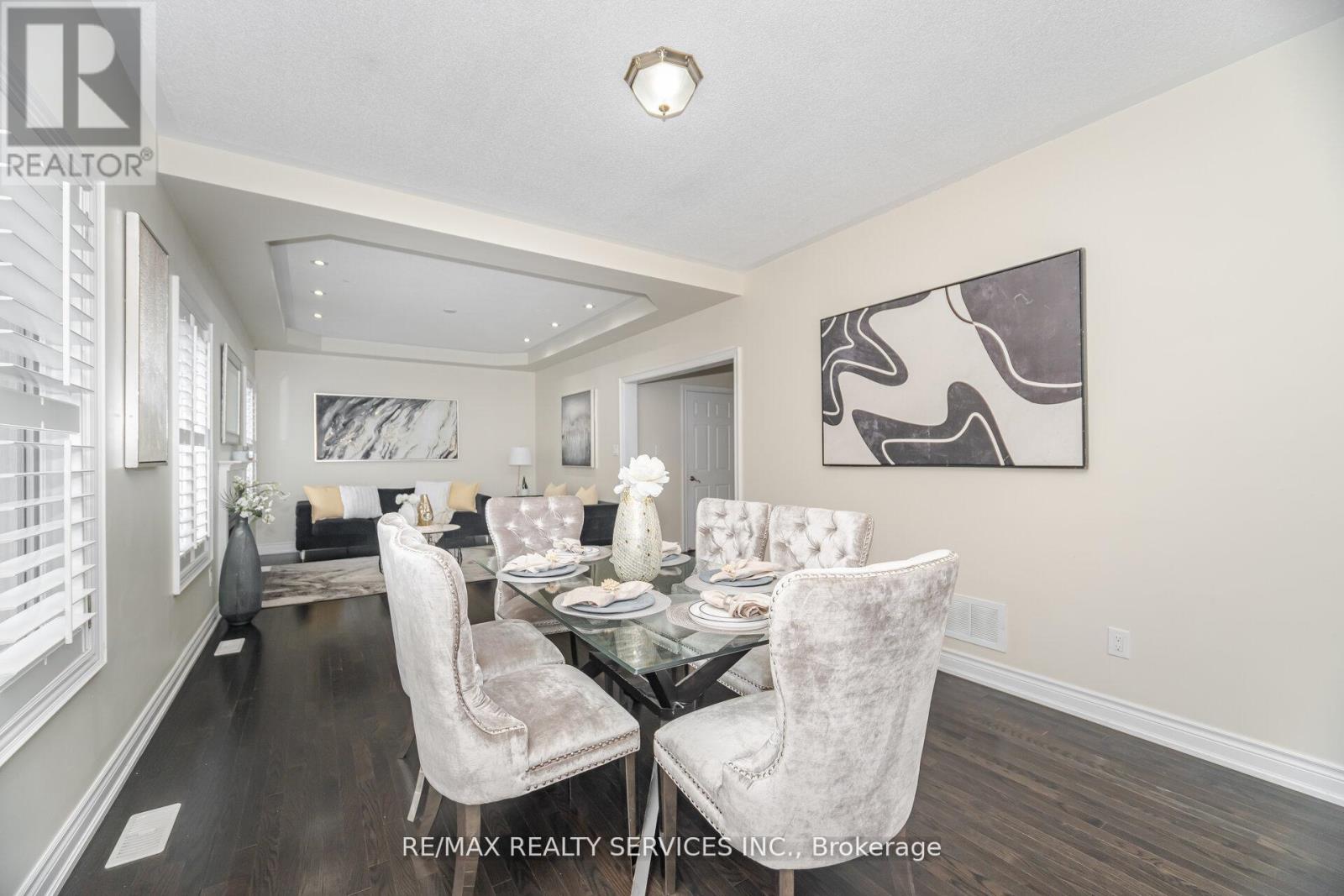 6 Beacon Hill Drive, Brampton, Ontario  L6X 0V6 - Photo 18 - W12506636