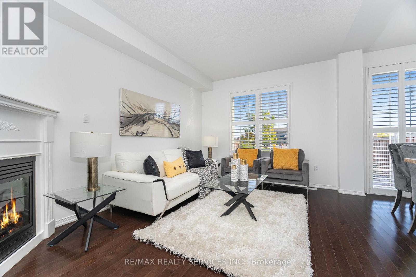 27 Sussexvale Drive, Brampton, Ontario  L6R 3S1 - Photo 9 - W12506648