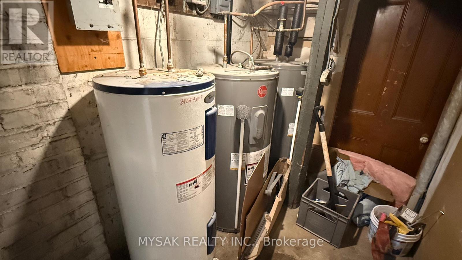 116 Fifth Street, Toronto, Ontario  M8V 2Z3 - Photo 8 - W12506720