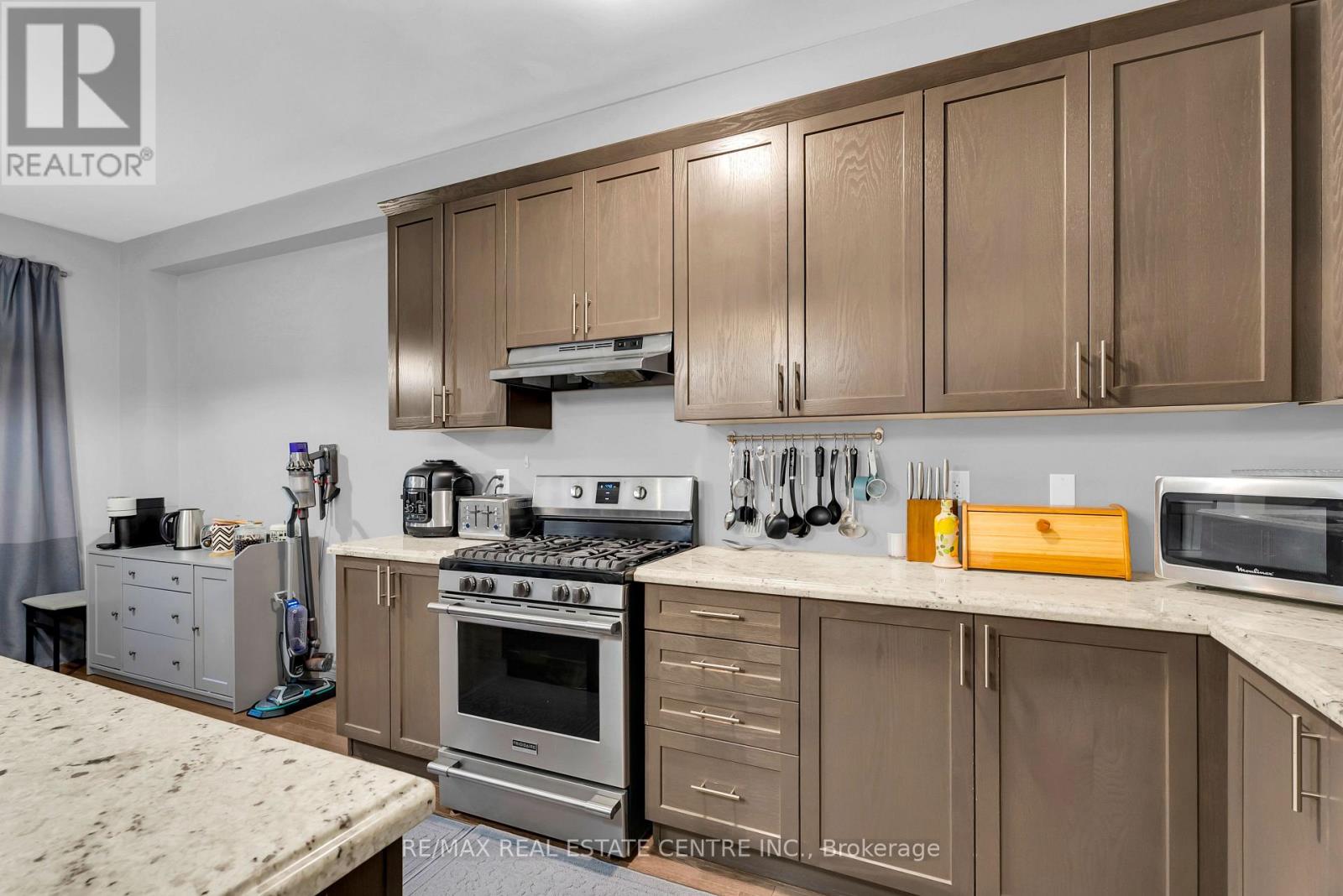 1 Perdita Road, Brampton, Ontario  L6Y 6B1 - Photo 19 - W12506728