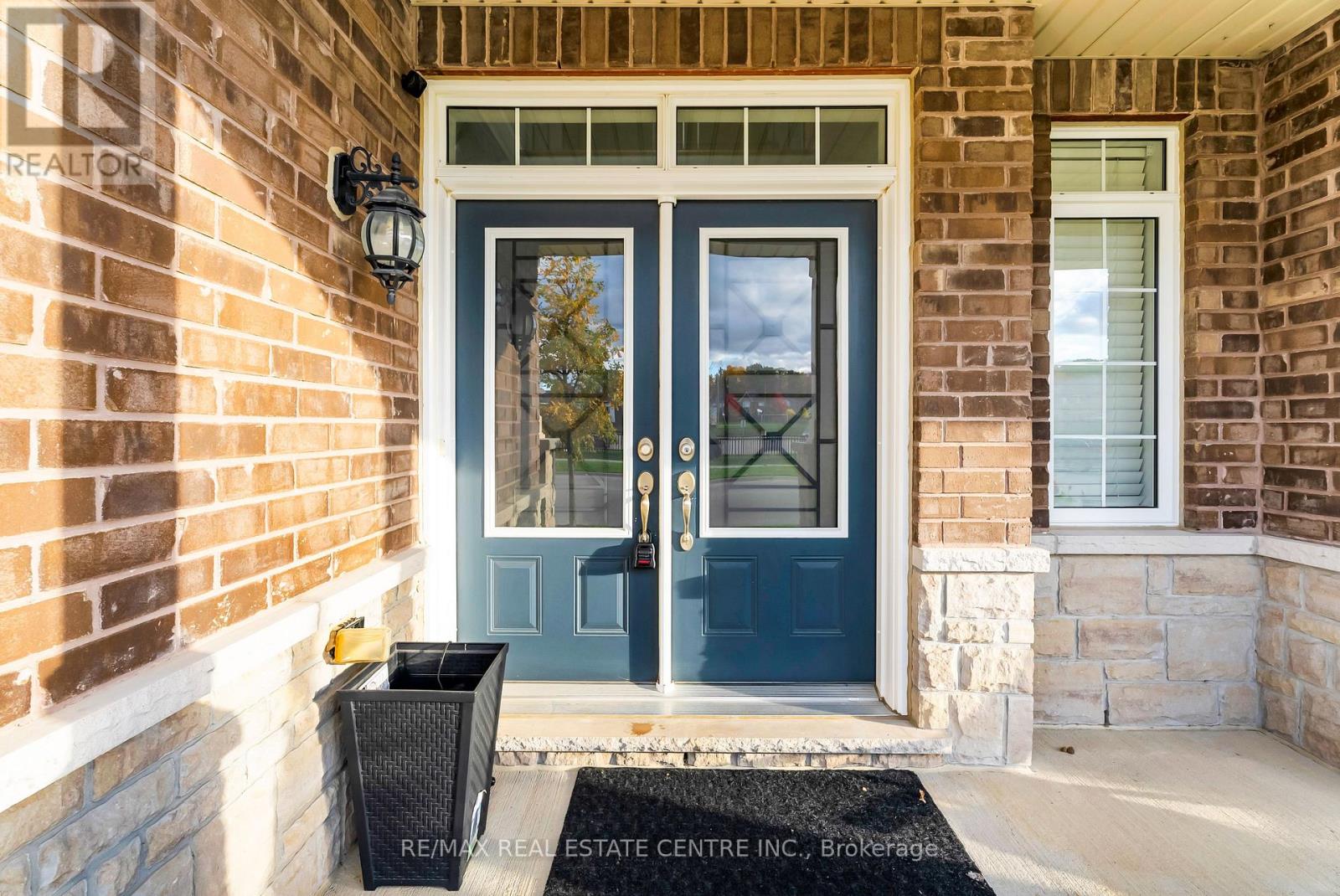 1 Perdita Road, Brampton, Ontario  L6Y 6B1 - Photo 5 - W12506728