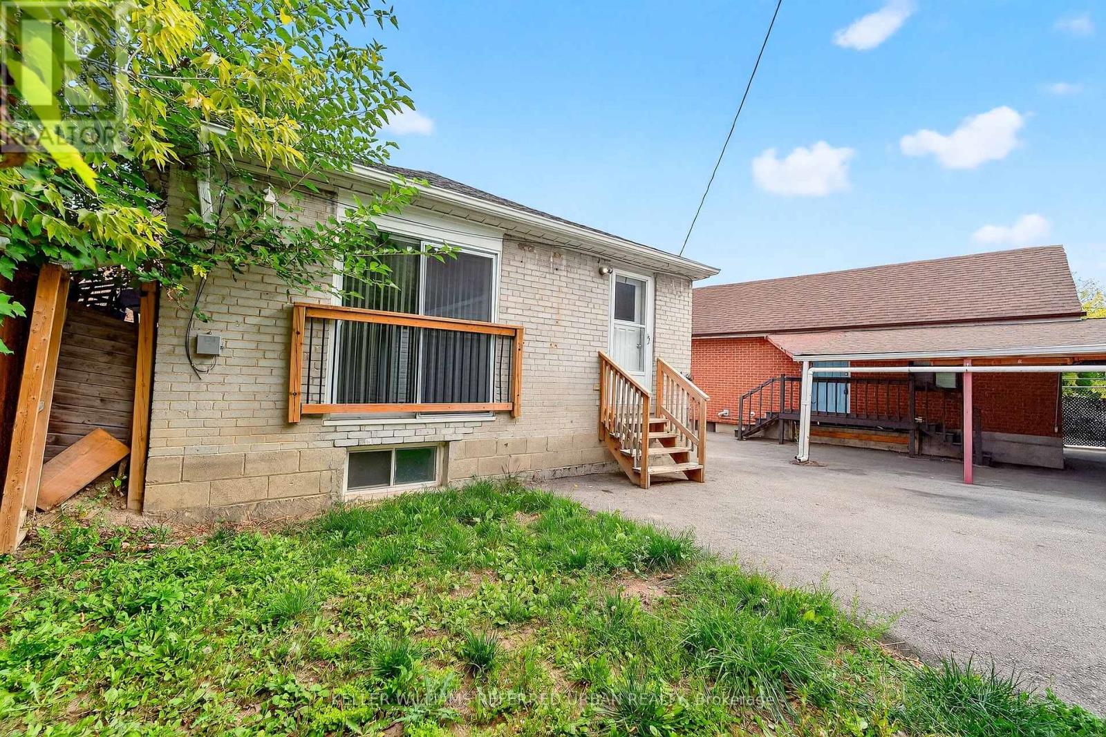 Main Floor - 116 Branstone Road, Toronto, Ontario M6E 4E5 - Photo 23 - W12506732