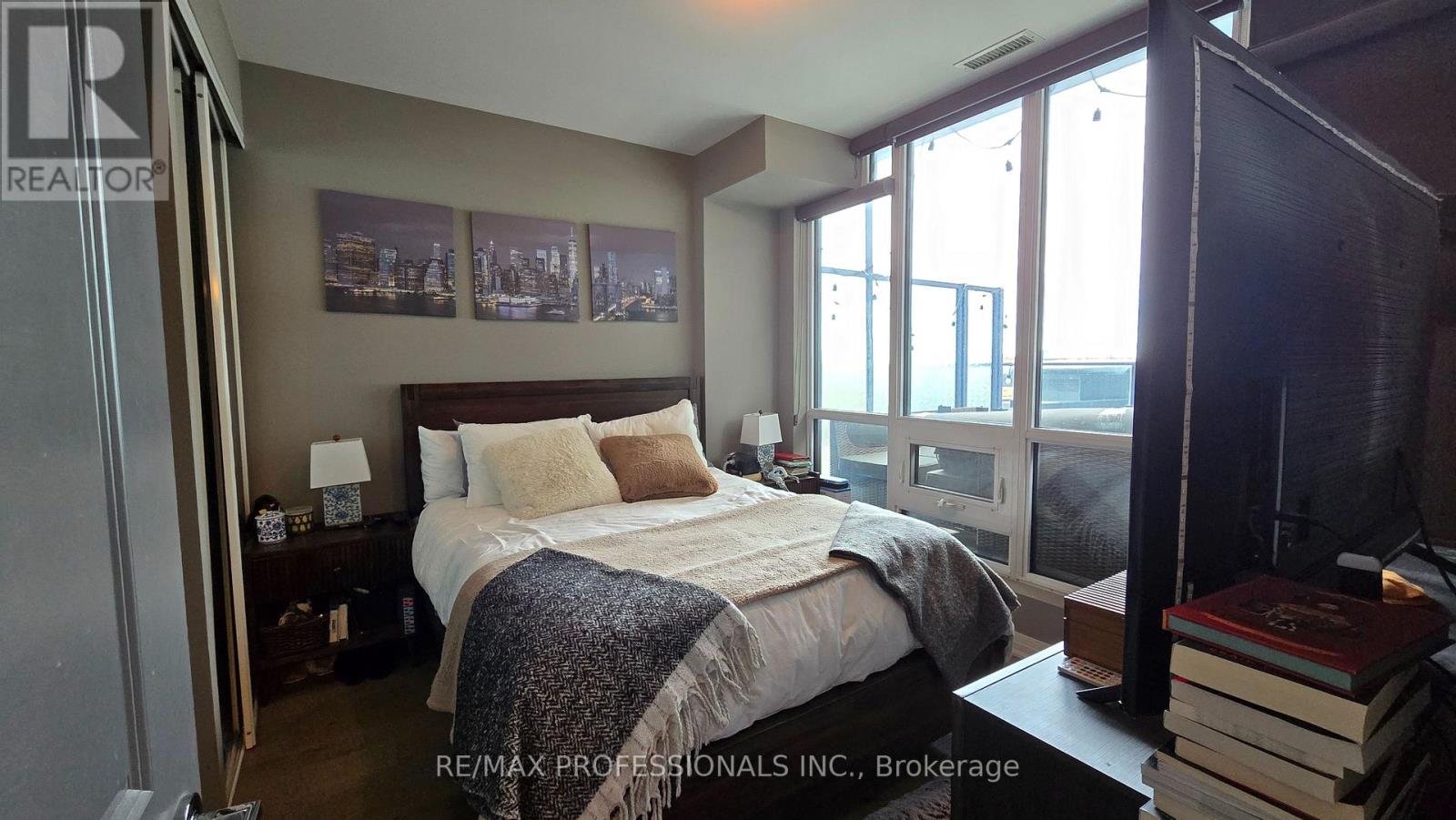 1006 - 60 Annie Craig Drive, Toronto, Ontario M8V 0C5 - Photo 11 - W12506746