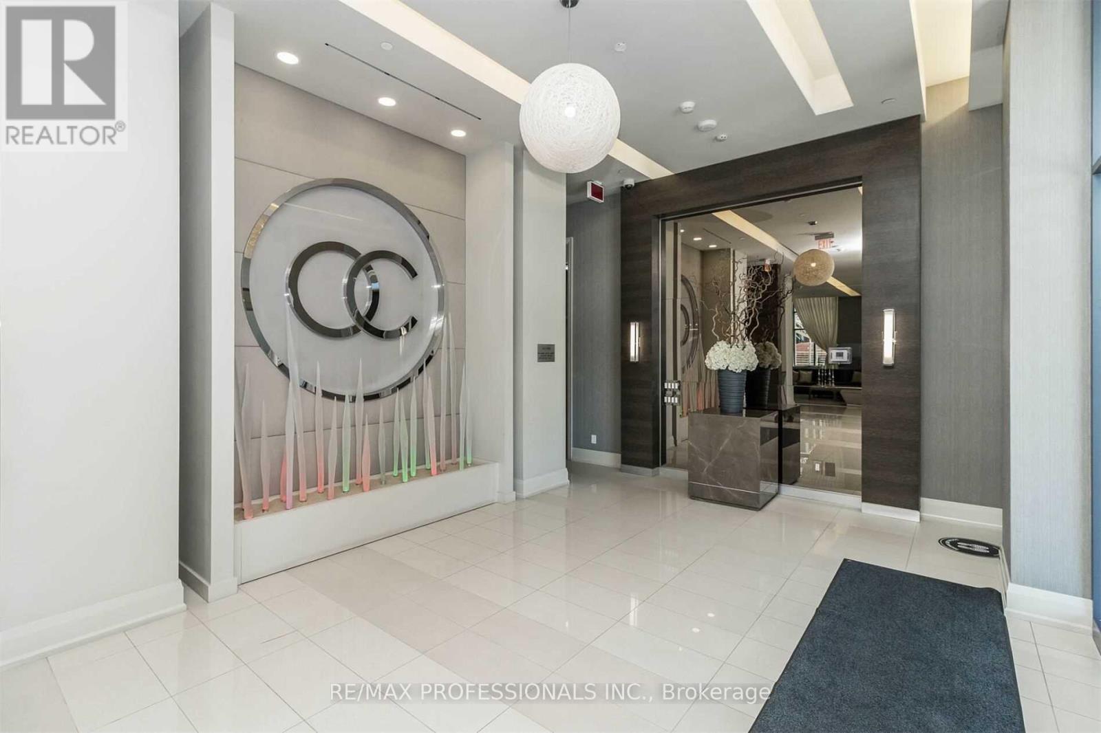 1006 - 60 Annie Craig Drive, Toronto, Ontario M8V 0C5 - Photo 2 - W12506746