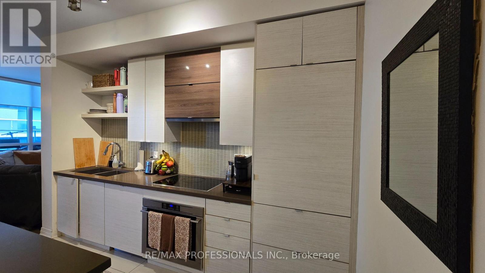 1006 - 60 Annie Craig Drive, Toronto, Ontario M8V 0C5 - Photo 7 - W12506746