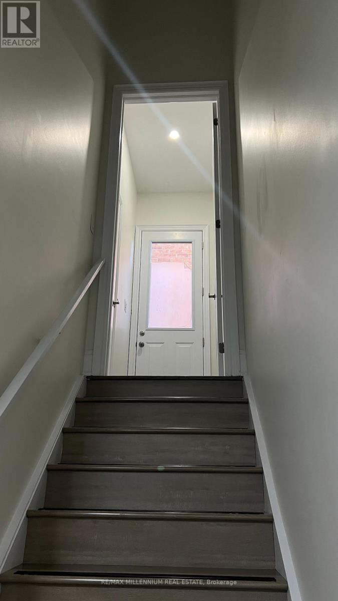 Bsmt - 33 Daisy Meadow Crescent, Caledon, Ontario L7C 4G3 - Photo 13 - W12506770