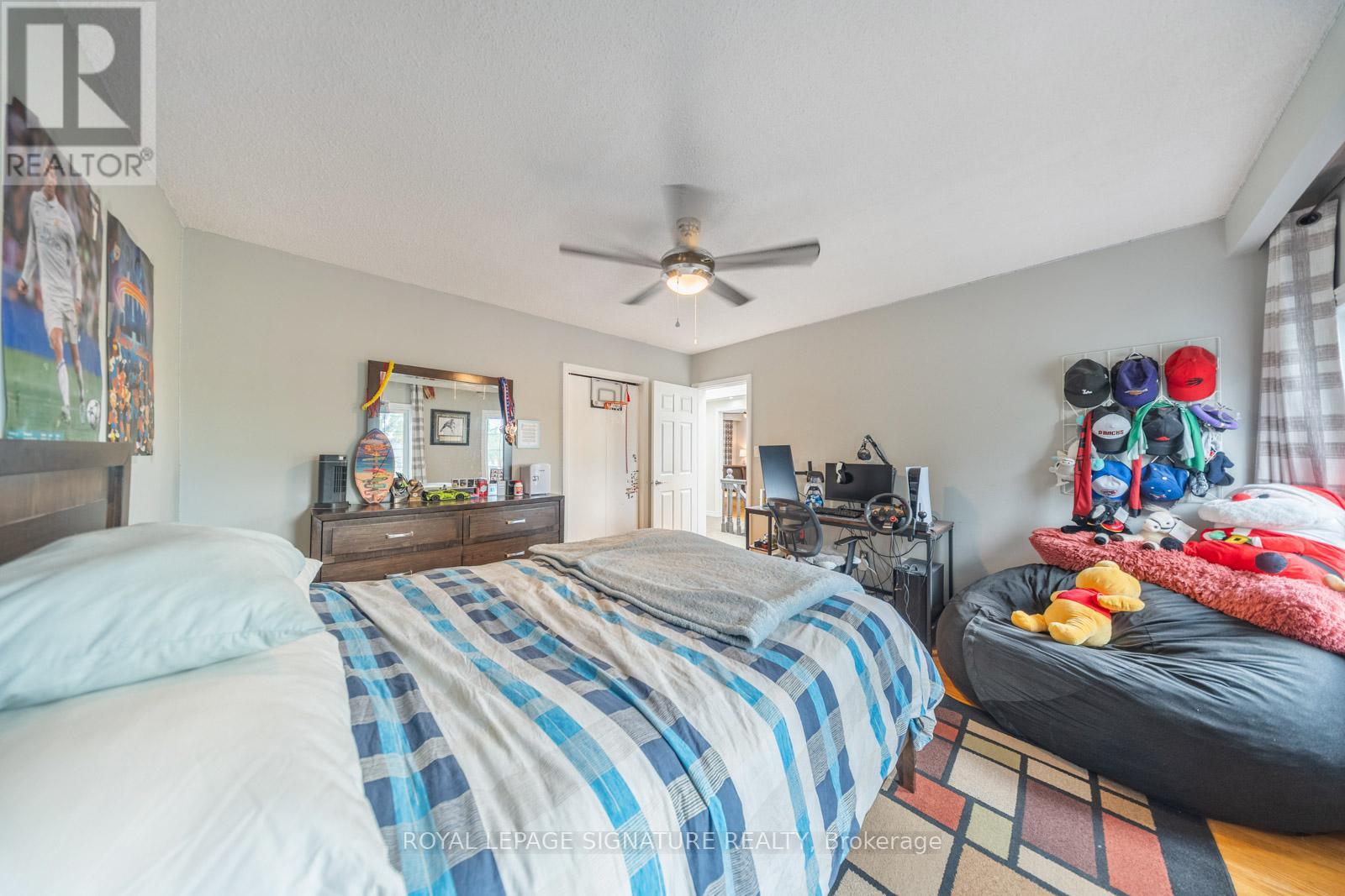 63 Collingdale Road, Toronto, Ontario M9V 3R2 - Photo 31 - W12506798