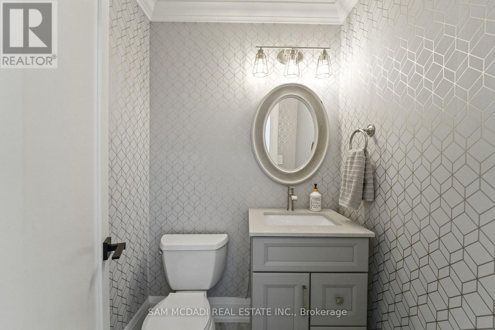 1117 Fleet Street, Mississauga, Ontario  L5H 3P4 - Photo 11 - W12506864