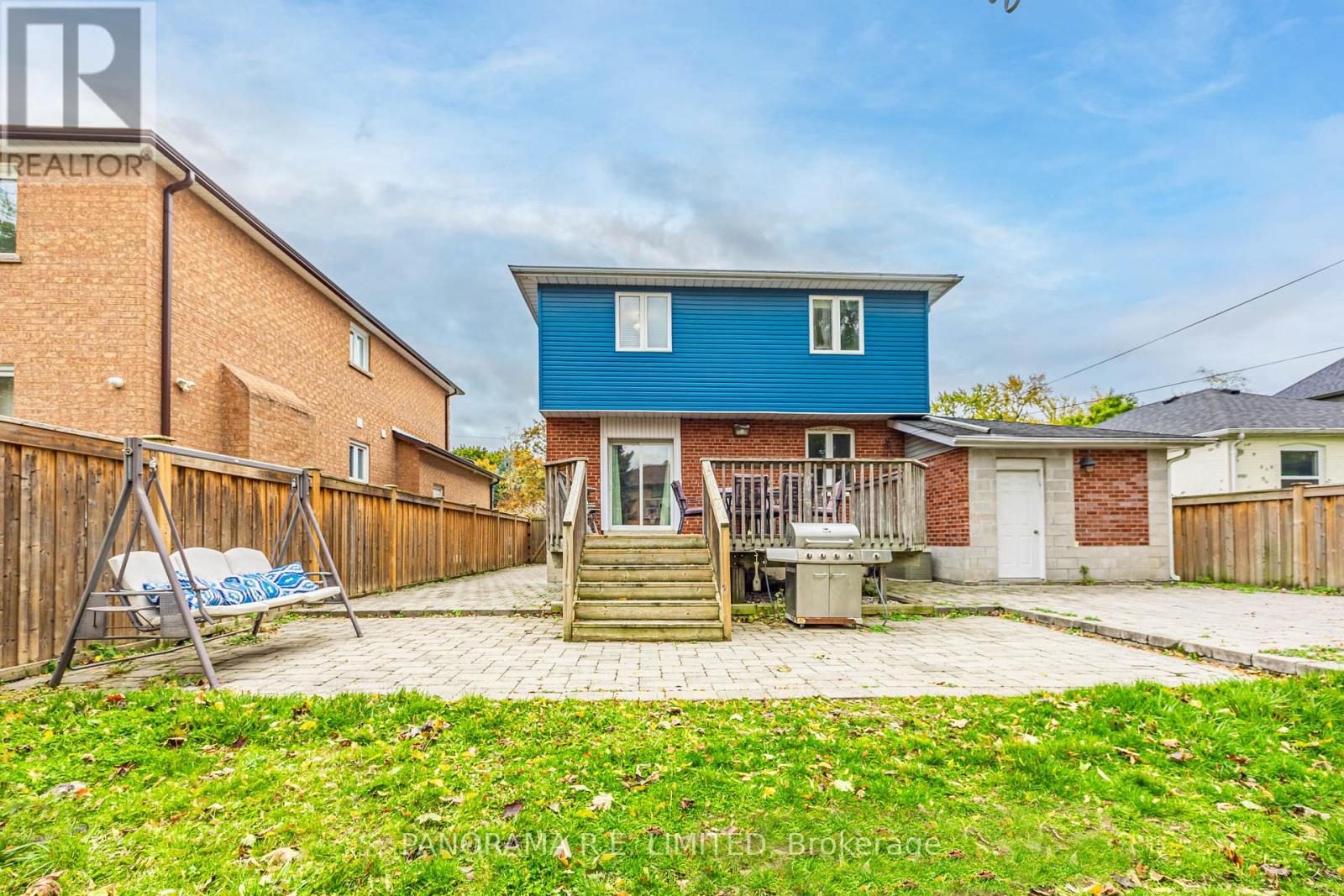 30 Cowley Avenue, Toronto, Ontario M9B 2E3 - Photo 25 - W12506890