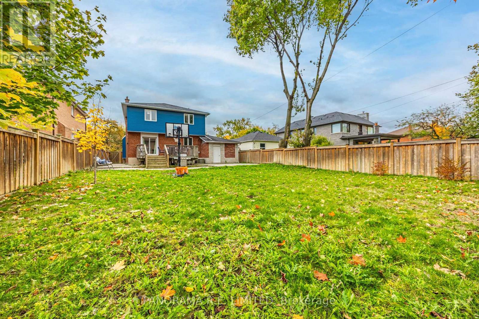 30 Cowley Avenue, Toronto, Ontario M9B 2E3 - Photo 26 - W12506890