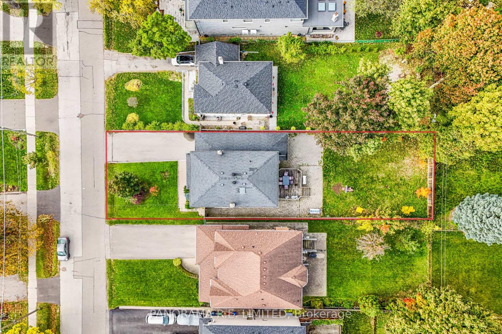 30 Cowley Avenue, Toronto, Ontario M9B 2E3 - Photo 29 - W12506890