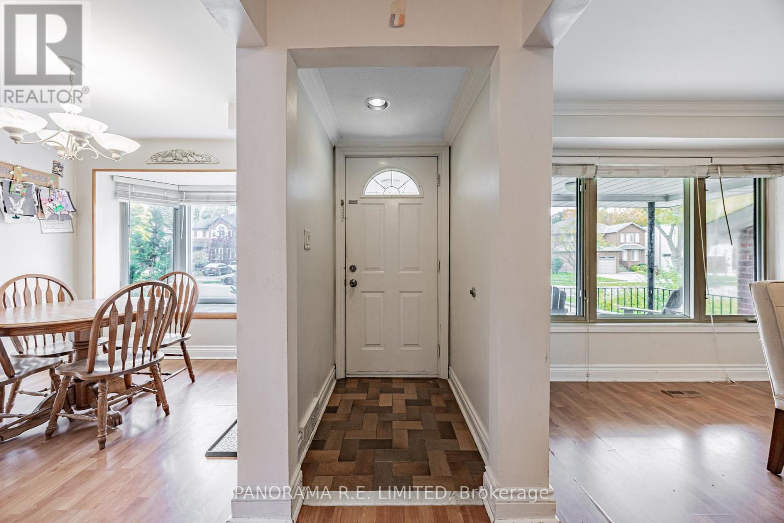 30 Cowley Avenue, Toronto, Ontario M9B 2E3 - Photo 3 - W12506890