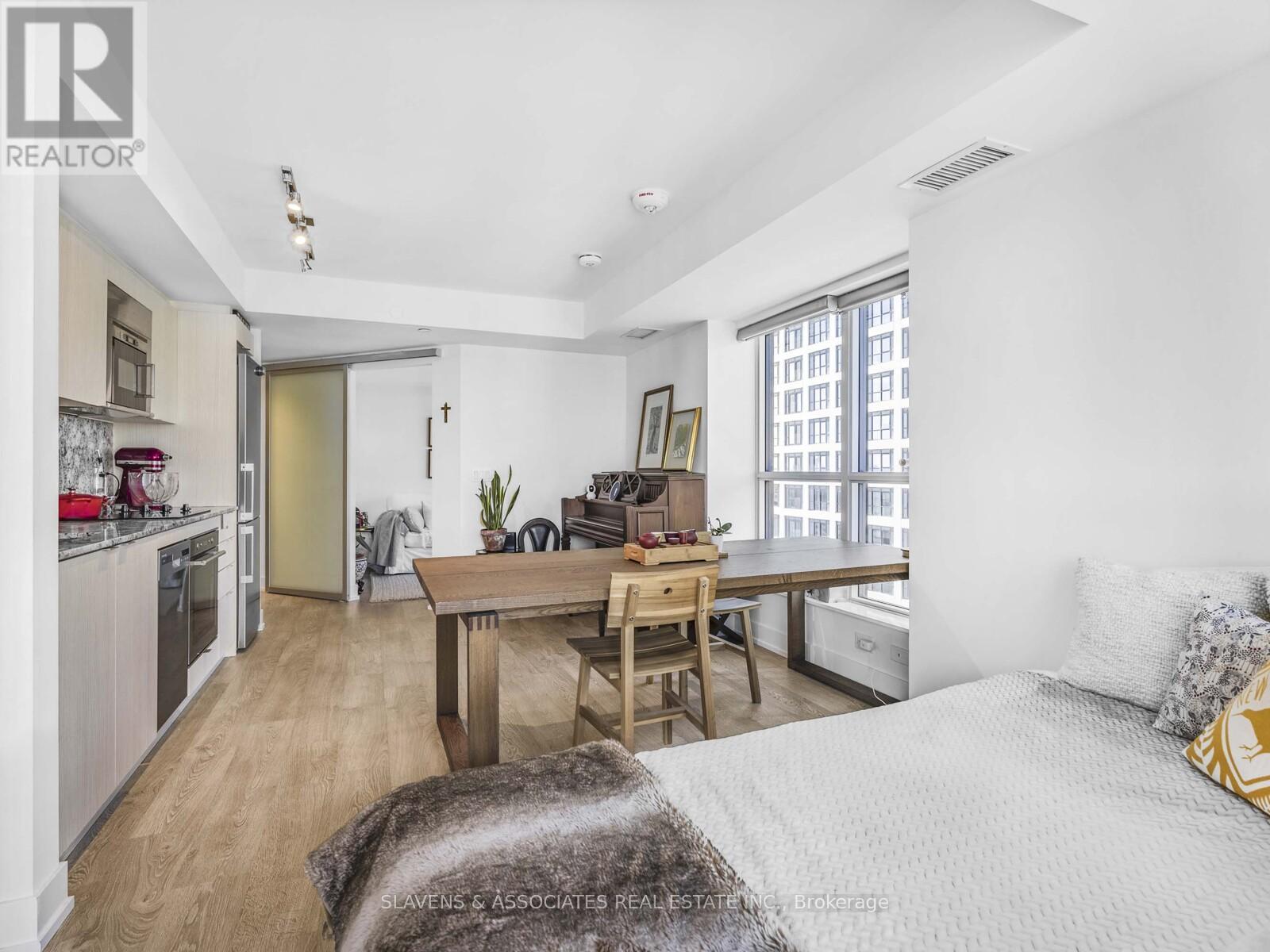 2633 - 5 Mabelle Avenue, Toronto, Ontario  M9A 0E1 - Photo 6 - W12506906