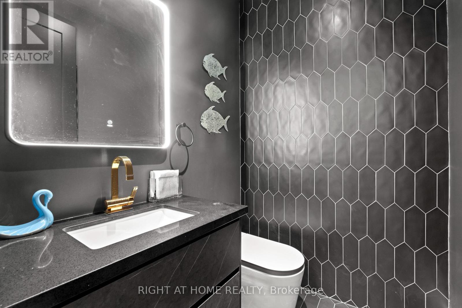 1560 Asgard Drive, Mississauga, Ontario  L5E 2B9 - Photo 15 - W12506914