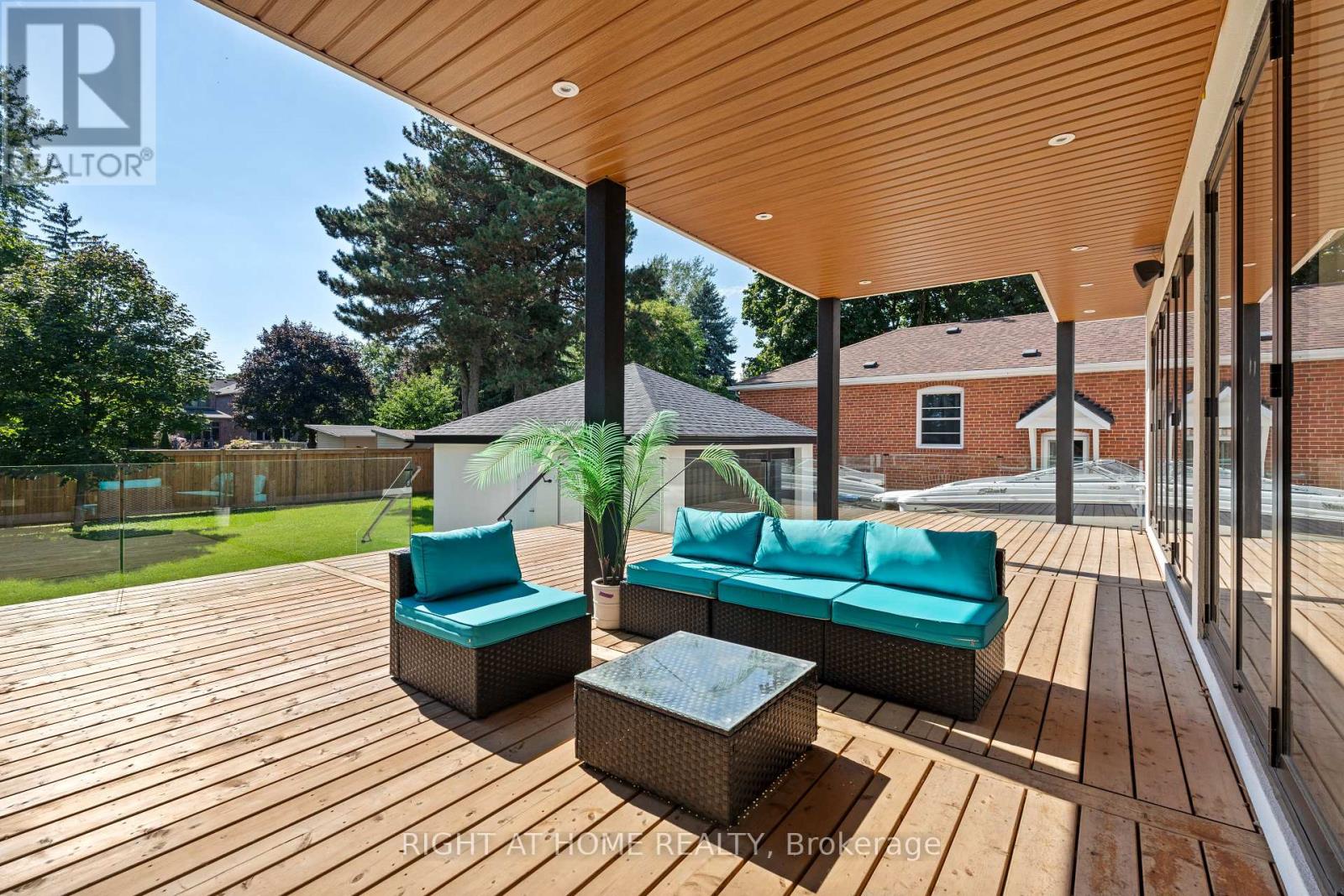 1560 Asgard Drive, Mississauga, Ontario  L5E 2B9 - Photo 18 - W12506914