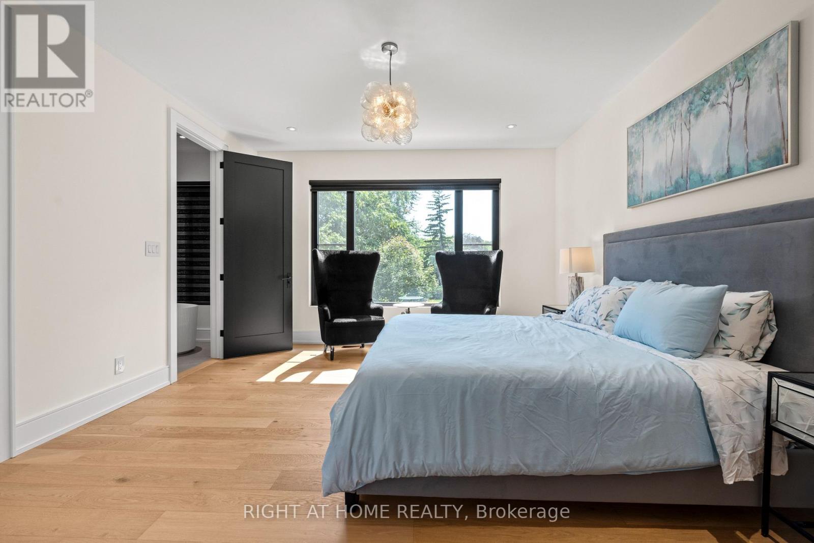 1560 Asgard Drive, Mississauga, Ontario  L5E 2B9 - Photo 20 - W12506914