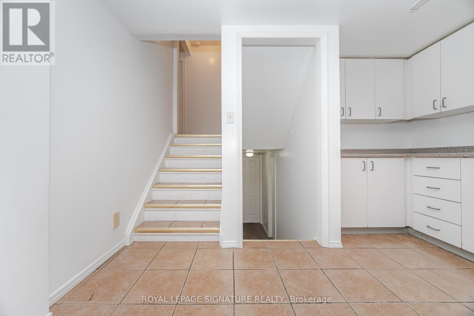 144 Abell Drive, Brampton, Ontario  L6V 2Z8 - Photo 10 - W12506940