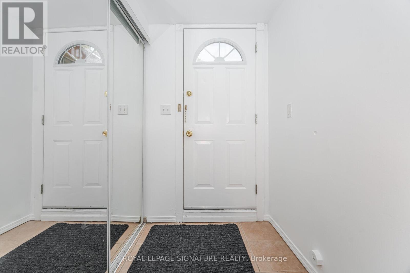 144 Abell Drive, Brampton, Ontario  L6V 2Z8 - Photo 3 - W12506940