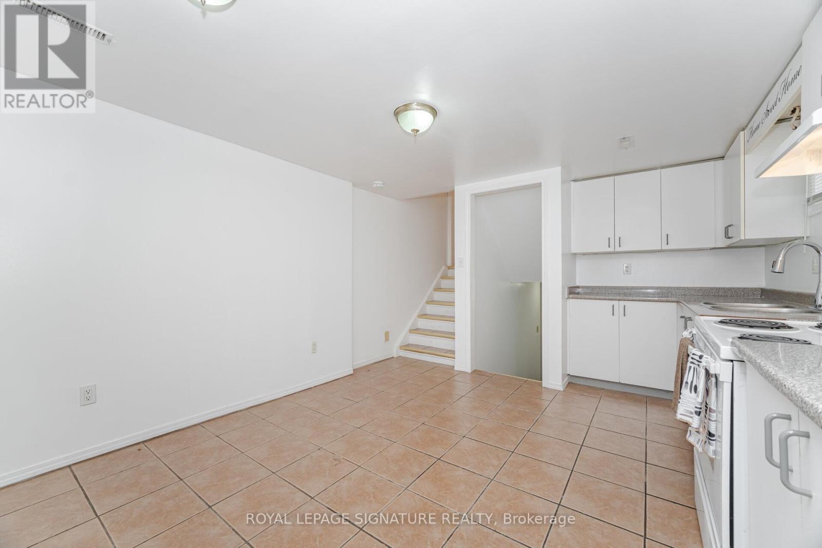 144 Abell Drive, Brampton, Ontario  L6V 2Z8 - Photo 8 - W12506940