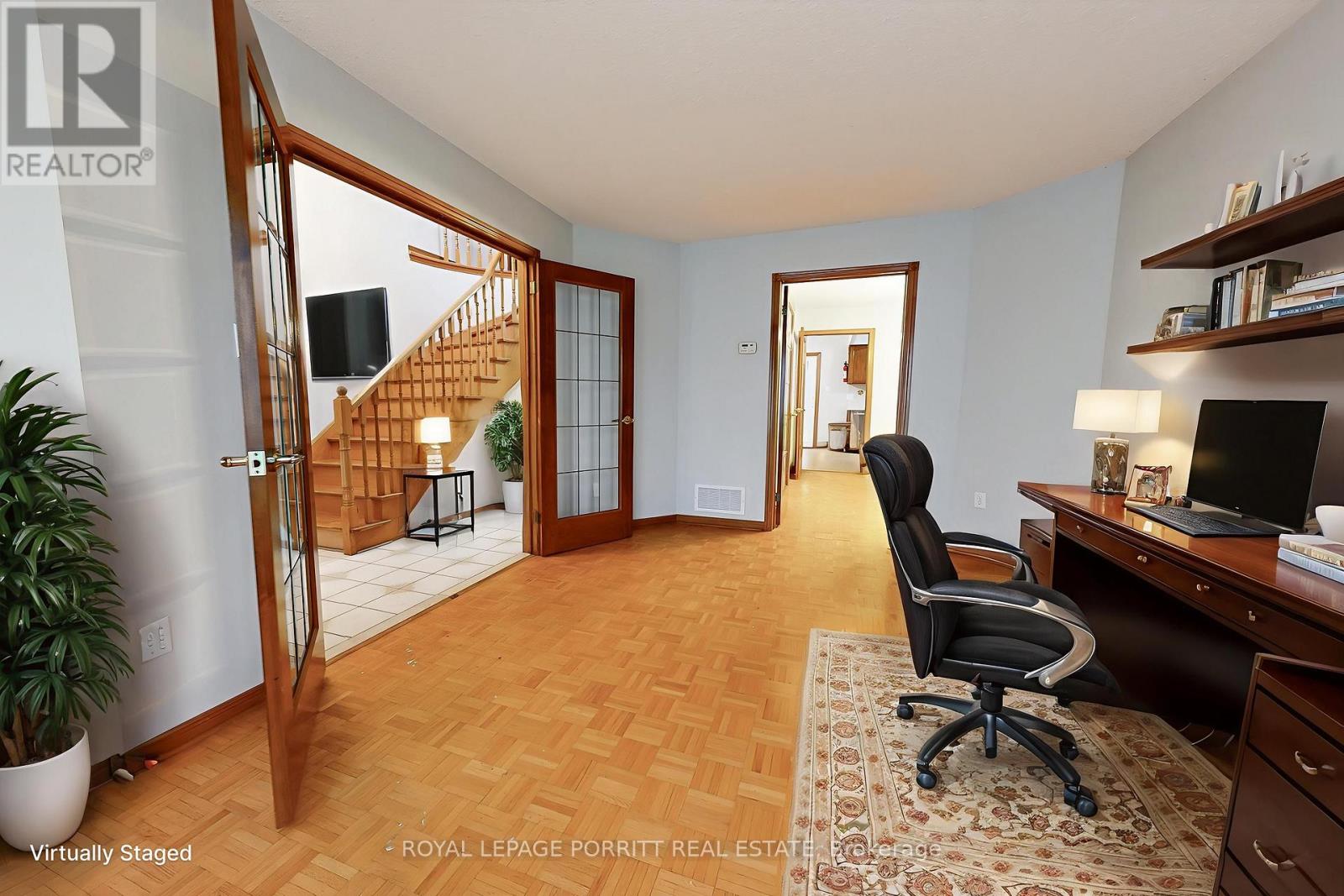 11 Goa Court, Toronto, Ontario  M8W 4Y2 - Photo 2 - W12506942