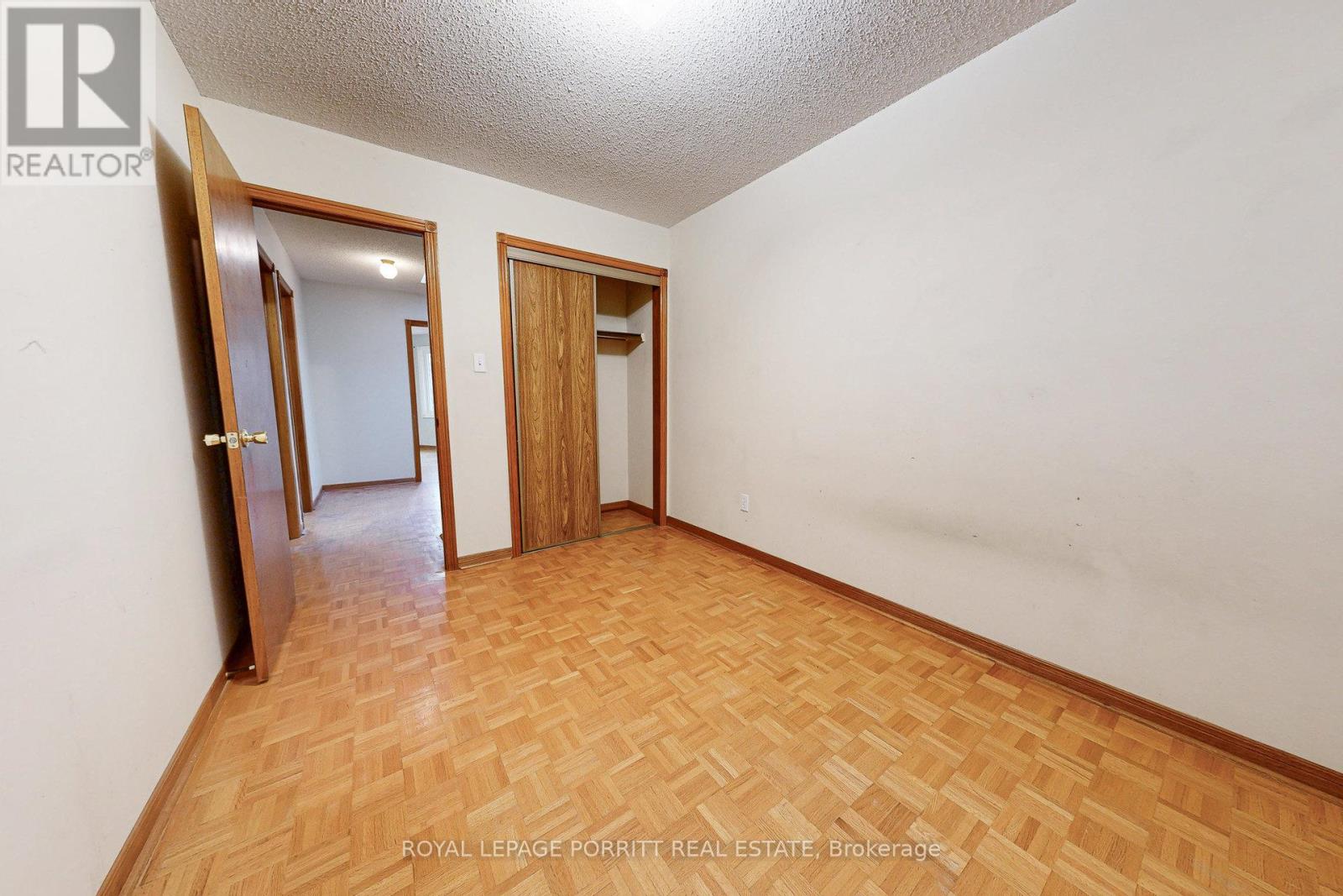 11 Goa Court, Toronto, Ontario  M8W 4Y2 - Photo 27 - W12506942