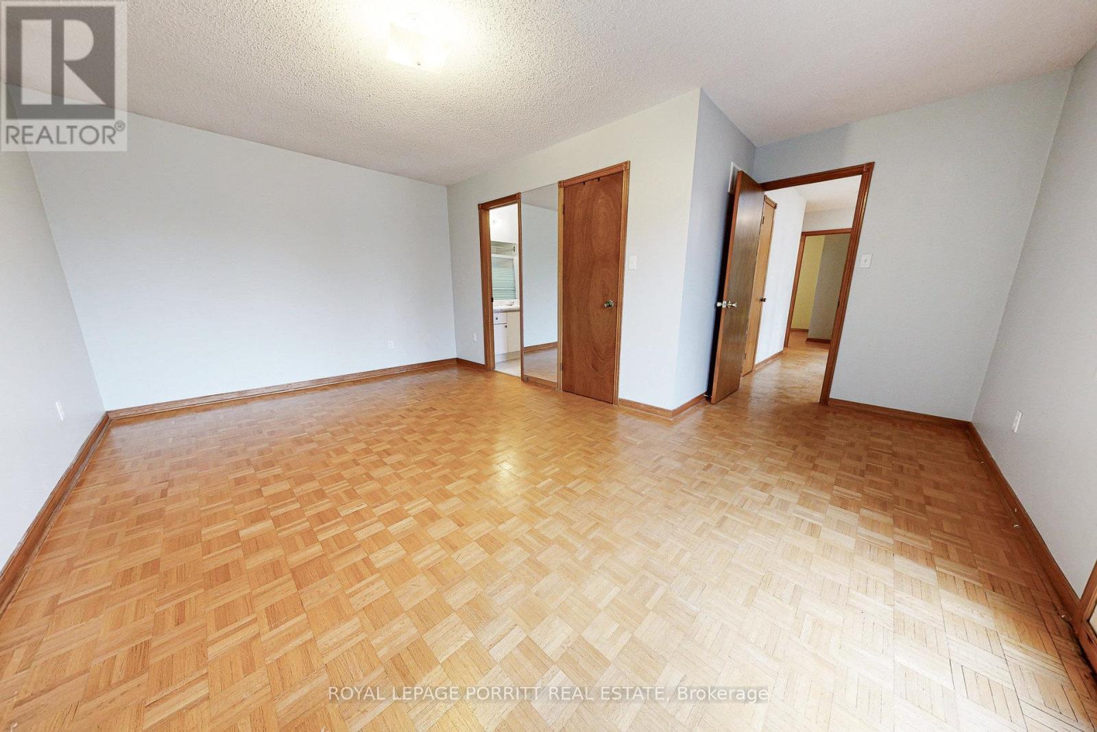 11 Goa Court, Toronto, Ontario  M8W 4Y2 - Photo 29 - W12506942