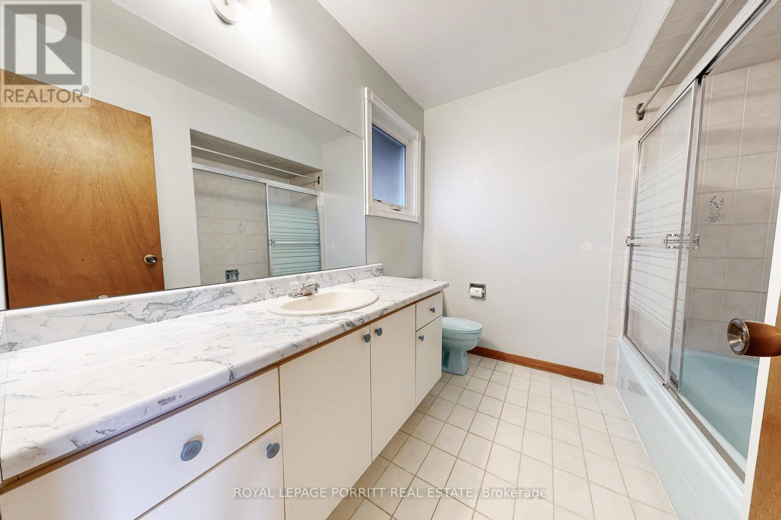 11 Goa Court, Toronto, Ontario  M8W 4Y2 - Photo 31 - W12506942