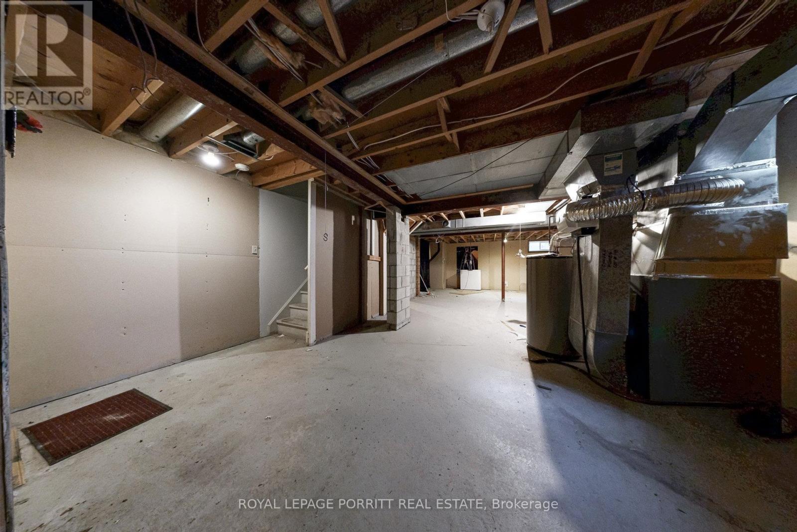 11 Goa Court, Toronto, Ontario  M8W 4Y2 - Photo 32 - W12506942