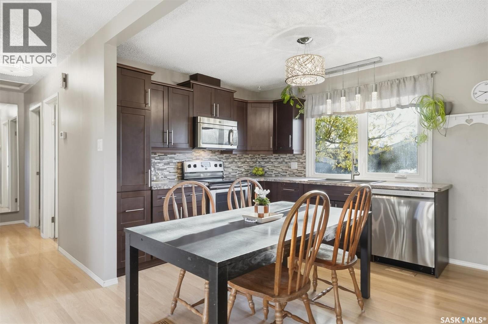 441 Brock Crescent, Saskatoon, Saskatchewan  S7H 4N3 - Photo 6 - SK022270