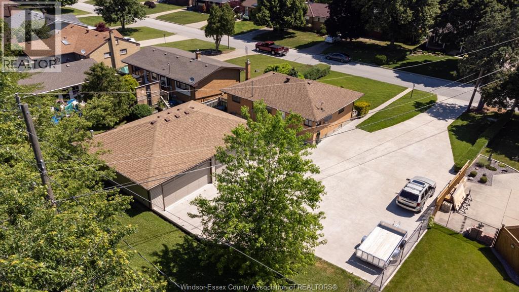 493 Bertha, Windsor, Ontario  N8P 1B6 - Photo 27 - 25027947