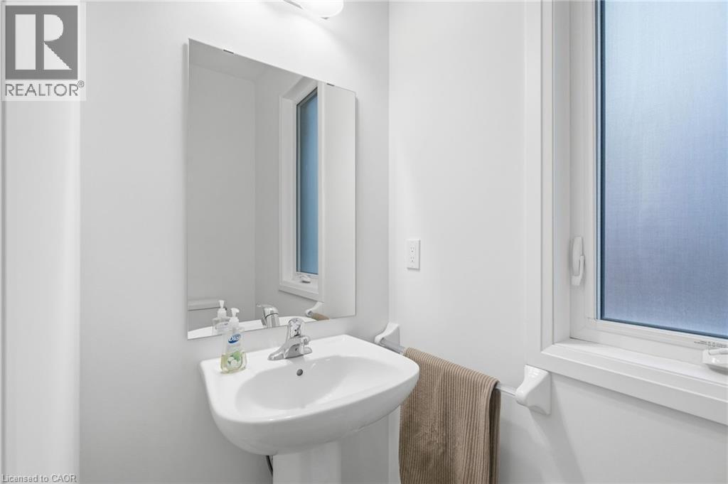 28 Fairey Crescent, Mount Hope, Ontario  L0R 1W0 - Photo 14 - 40784739