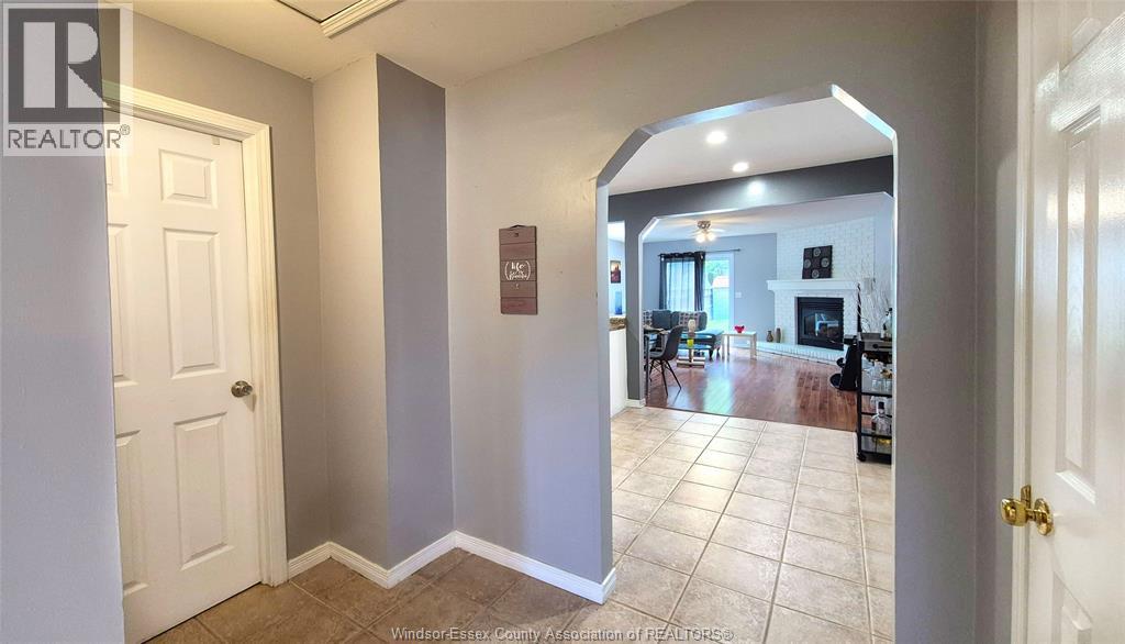 1559 Buckingham Drive, Windsor, Ontario N8T 2A3 - Photo 9 - 25027953