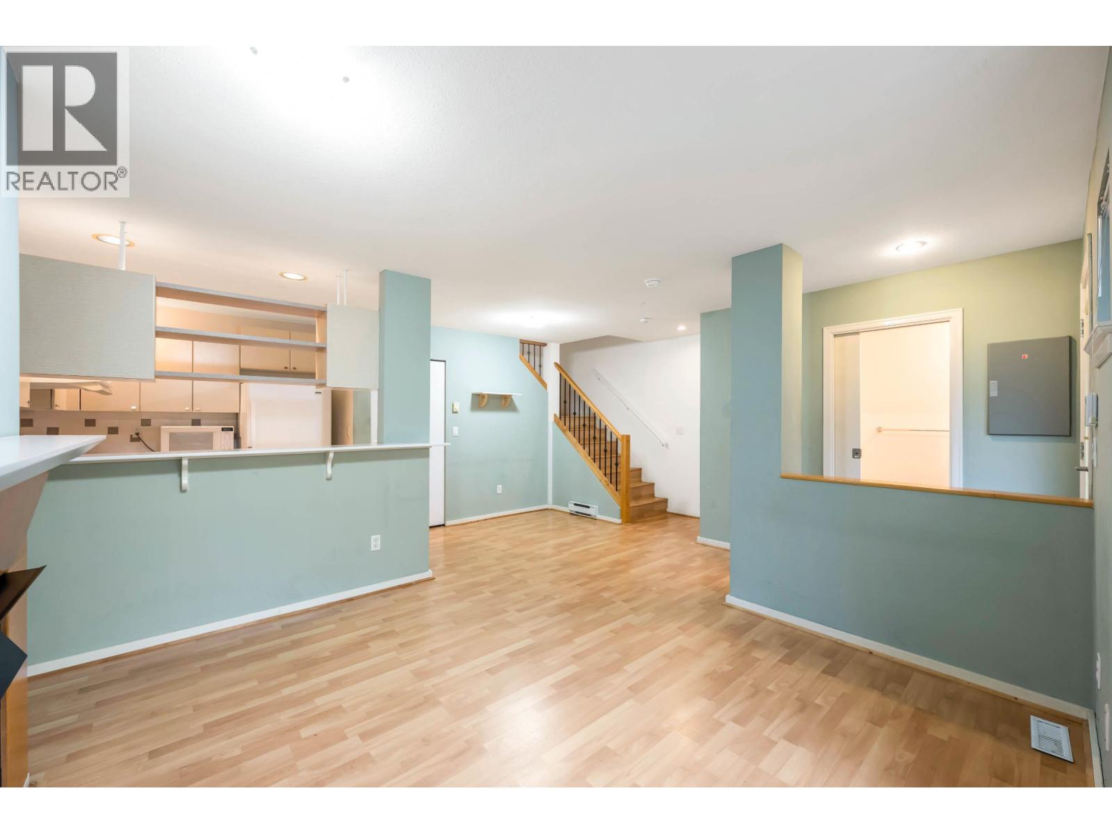 7431 Magnolia Terrace, Burnaby, British Columbia  V5E 4K8 - Photo 11 - R3064450