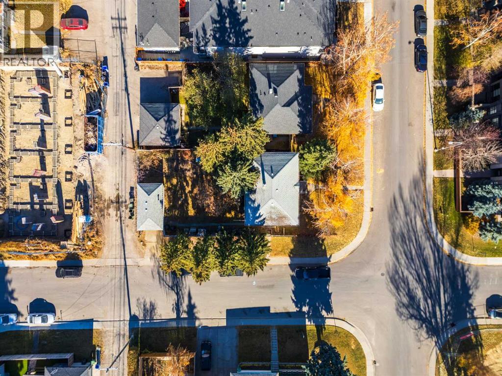 Property at 1939 36 Street SW image 3