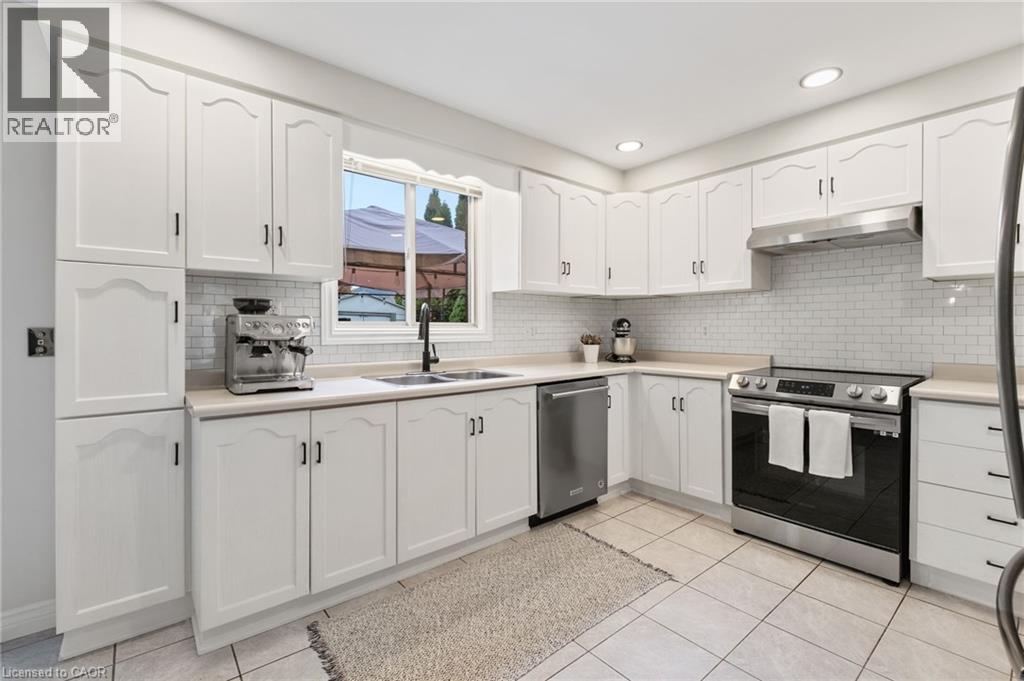 95 Gatestone Drive, Hamilton, Ontario  L8J 2V1 - Photo 16 - 40785233