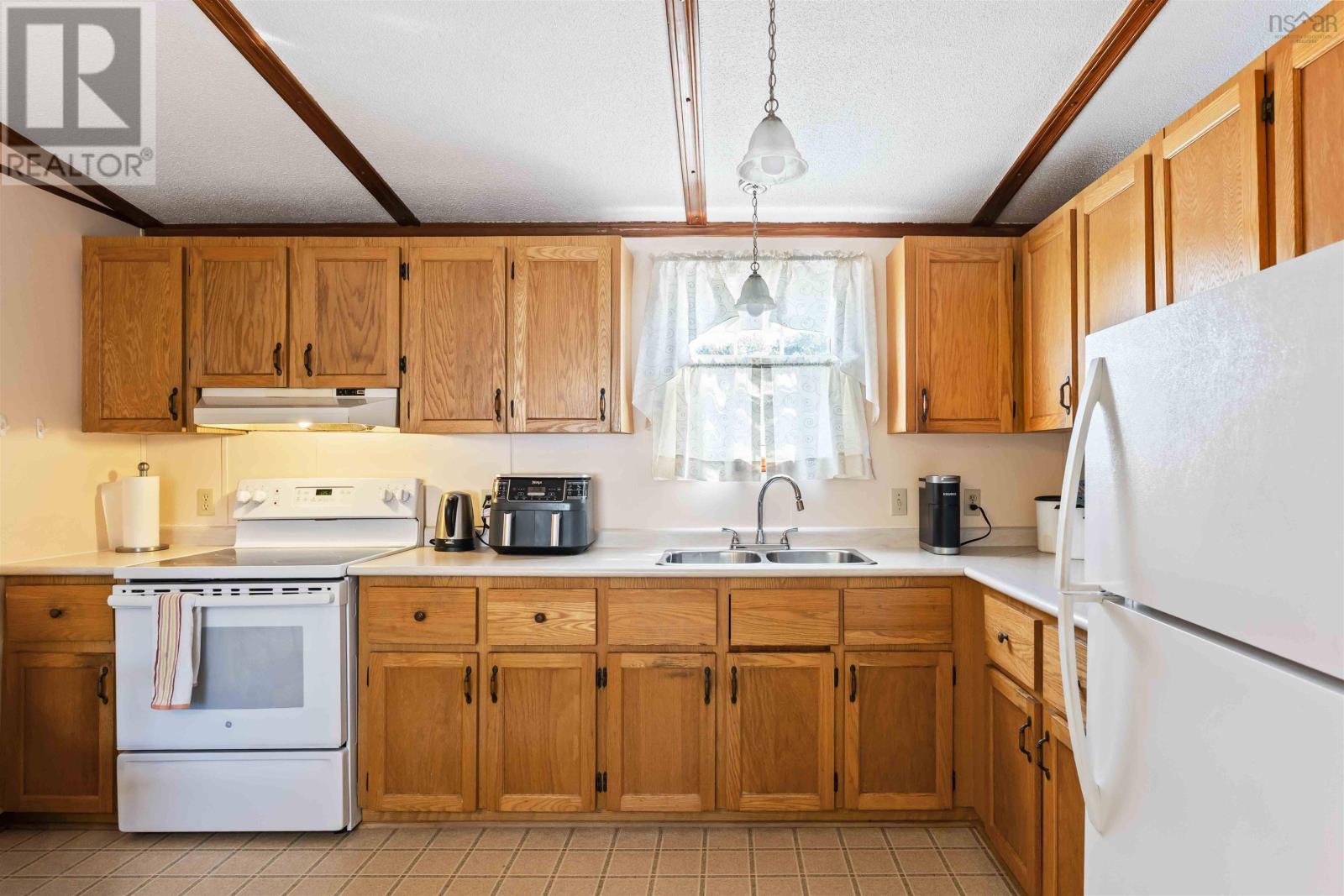 18 Shamrock Drive, New Minas, Nova Scotia  B4N 3T9 - Photo 13 - 202522246