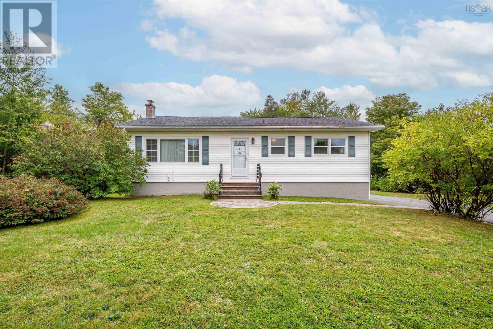 17 Kinsac Road, Beaver Bank, Nova Scotia  B4G 1C5 - Photo 1 - 202523529