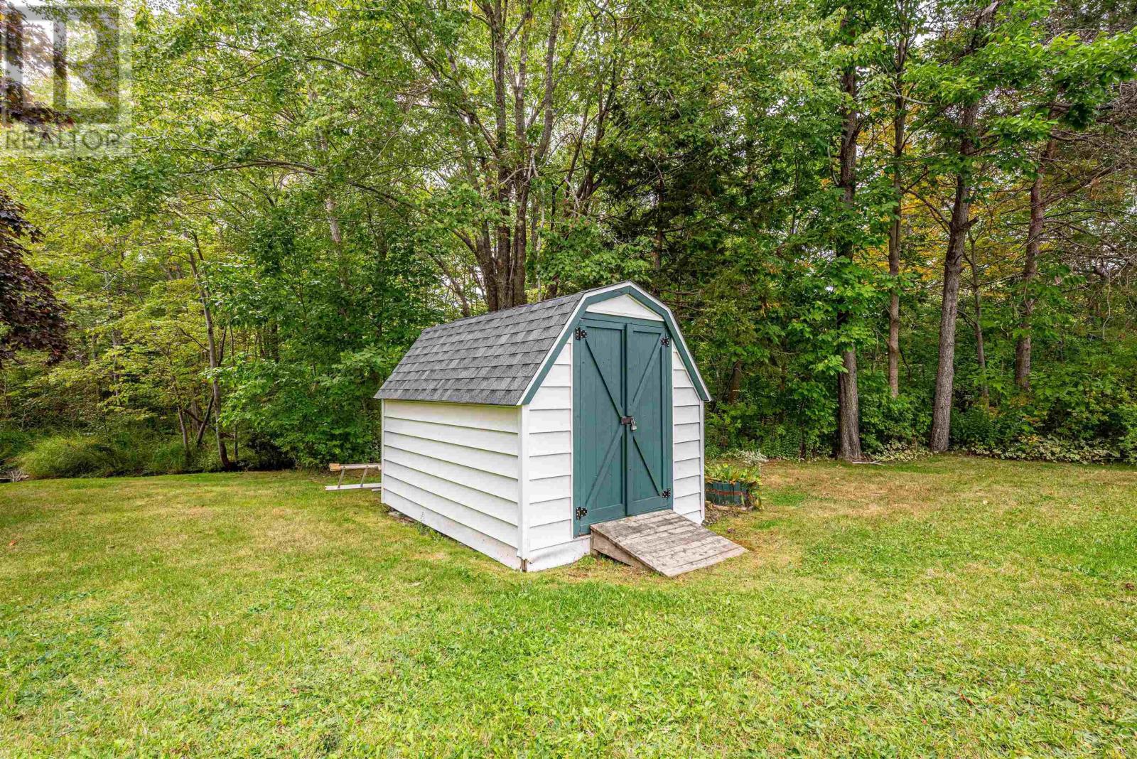 17 Kinsac Road, Beaver Bank, Nova Scotia  B4G 1C5 - Photo 36 - 202523529