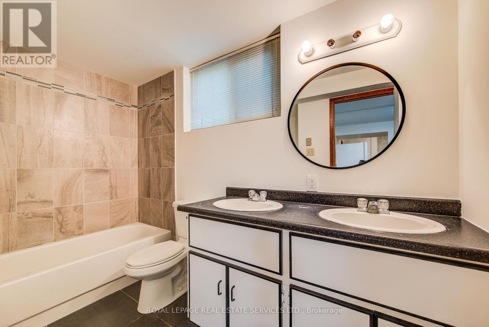 3 - 104 Mcdougall Road, Waterloo, Ontario  N2L 5C5 - Photo 40 - X12506608