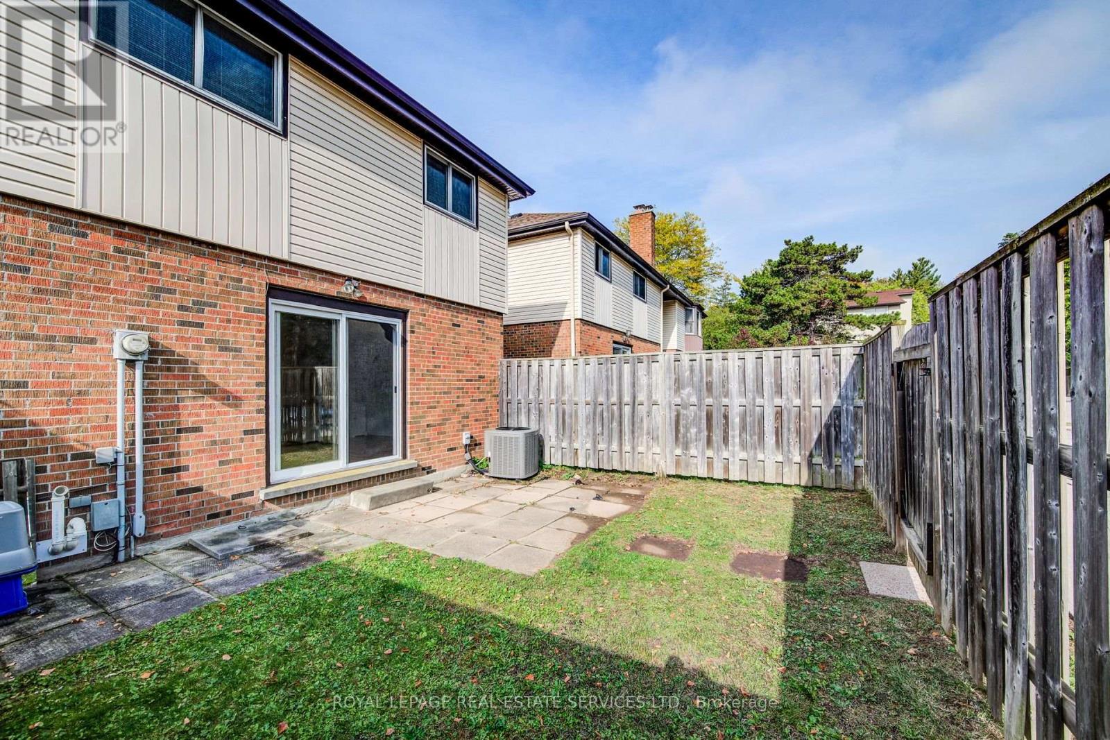 3 - 104 Mcdougall Road, Waterloo, Ontario  N2L 5C5 - Photo 41 - X12506608