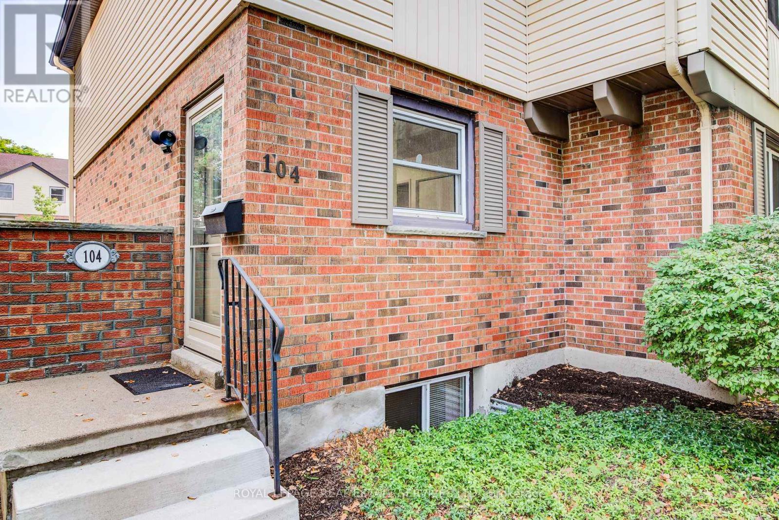 3 - 104 Mcdougall Road, Waterloo, Ontario  N2L 5C5 - Photo 45 - X12506608