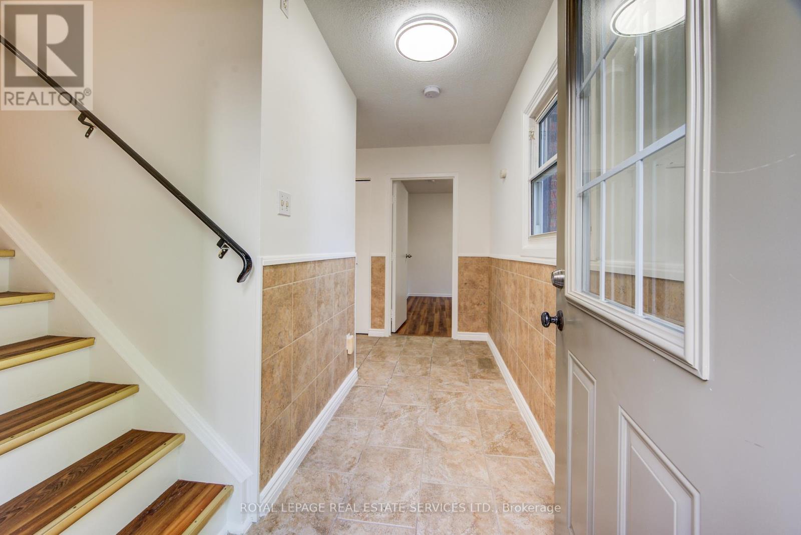 3 - 104 Mcdougall Road, Waterloo, Ontario  N2L 5C5 - Photo 5 - X12506608