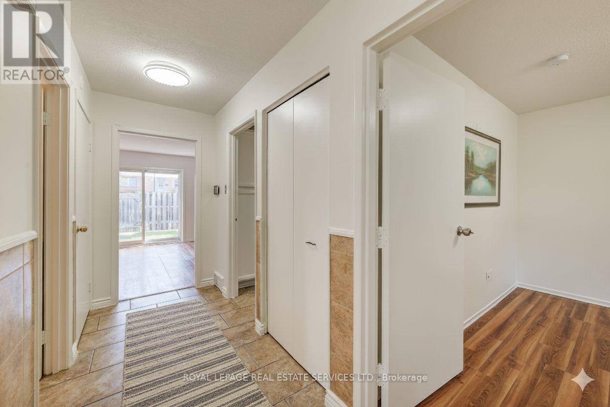 3 - 104 Mcdougall Road, Waterloo, Ontario  N2L 5C5 - Photo 6 - X12506608