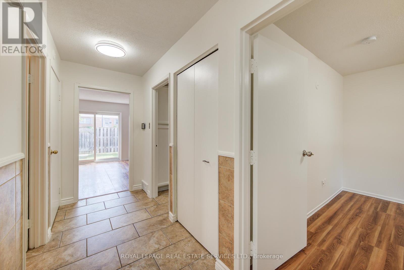 3 - 104 Mcdougall Road, Waterloo, Ontario  N2L 5C5 - Photo 7 - X12506608