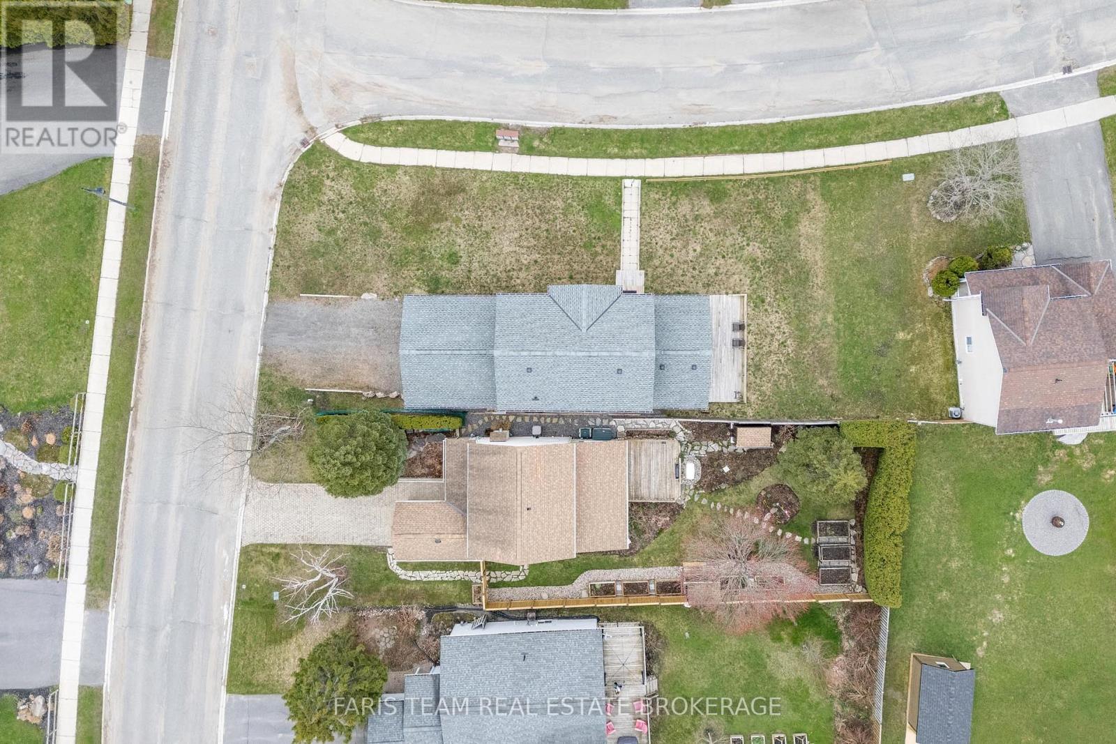 15 Lankin Avenue, Bracebridge, Ontario  P1L 1Y4 - Photo 29 - X12506610