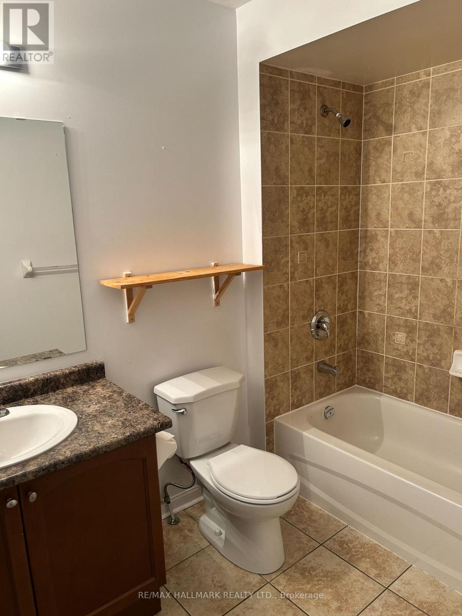 15 - 464 Beach Boulevard, Hamilton, Ontario  L8H 6X2 - Photo 14 - X12506652